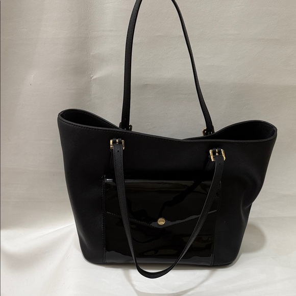 Michael Kors Handbags - Michael Kors Large Jet Set Multipurpose Black Tote Bag Patent Leather Pocket